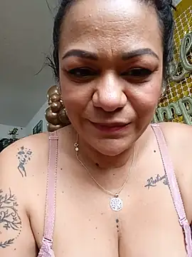 Snapshot of Dafne_77 chatting on 5, 6, 2026 Dafne 77 online show from 5, 6, 2026