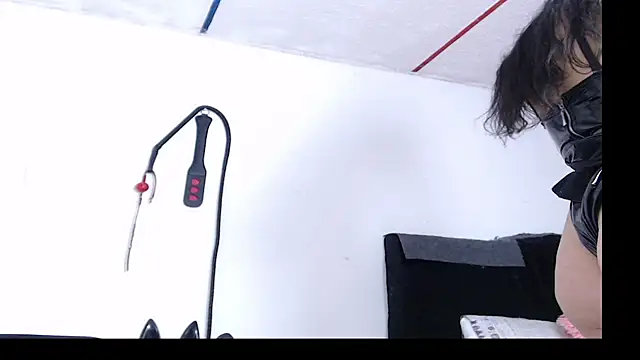 Snapshot of Girl_Bondage chatting on 1, 5, 2026 Girl Bondage online show from 1, 5, 2026