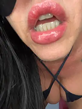 Snapshot of hotcasal69 chatting on 2, 6, 2026 hotcasal69 online show from 2, 6, 2026