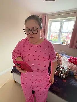 Snapshot of Tallulah-Rose-xoxo chatting on 12, 2, 2026 Tallulah-Rose-xoxo online show from 12, 2, 2026