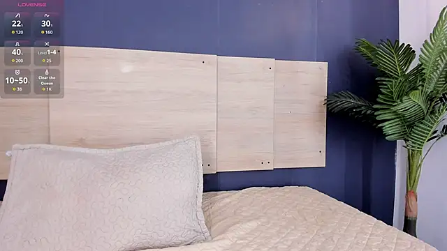 GrettaRouse online show from 15, 4, 2026