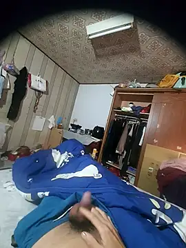 Snapshot of yennguyenbg chatting on 1, 2, 2026 yennguyenbg online show from 1, 2, 2026