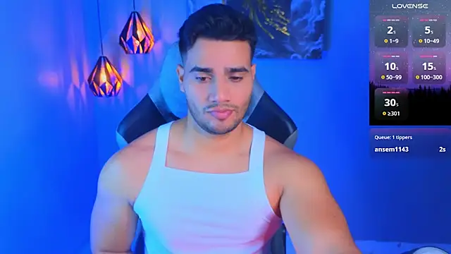 Snapshot of AndresRodriguez1 chatting on 1, 2, 2026 AndresRodriguez1 online show from 1, 2, 2026