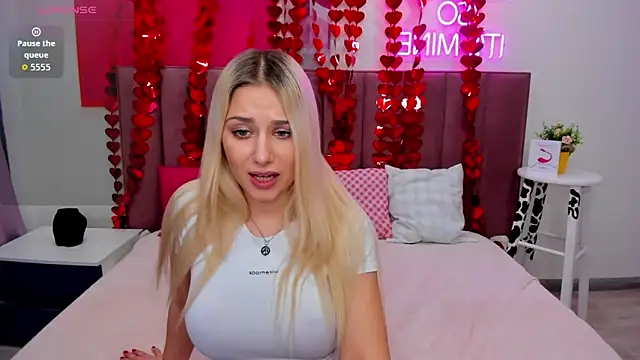 MIla Stunning online show from 11, 2, 2026