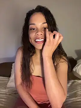 Snapshot of Petite_Baddie chatting on 21, 5, 2026 Petite Baddie online show from 21, 5, 2026