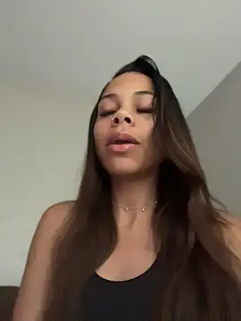 Snapshot of Petite_Baddie chatting on 22, 7, 2026 Petite Baddie online show from 22, 7, 2026