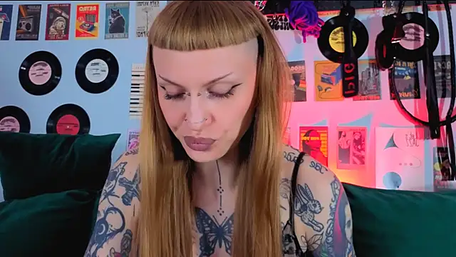 Snapshot of SugarSoot chatting on 15, 6, 2026 SugarSoot online show from 15, 6, 2026