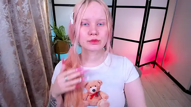 AnnieVibe online show from 18, 4, 2026