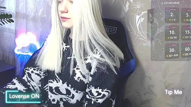 Snapshot of Shiny_Victoria chatting on 23, 4, 2026 Shiny Victoria online show from 23, 4, 2026