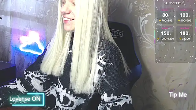 Snapshot of Shiny_Victoria chatting on 24, 4, 2026 Shiny Victoria online show from 24, 4, 2026