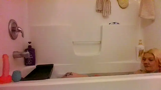 Snapshot of CrystalMaria8 chatting on 25, 2, 2026 CrystalMaria8 online show from 25, 2, 2026