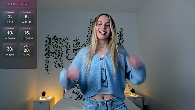 EllyMartinez online show from 1, 2, 2026