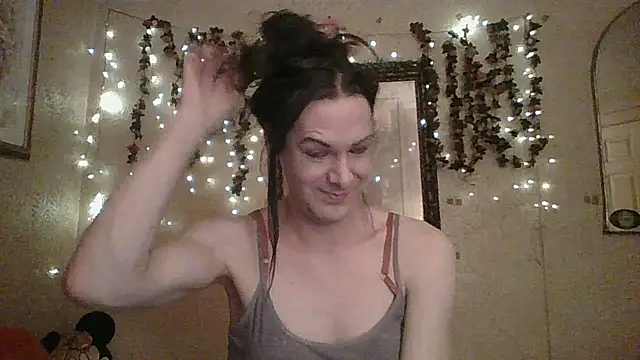 Snapshot of sillymillie chatting on 5, 2, 2026 sillymillie online show from 5, 2, 2026