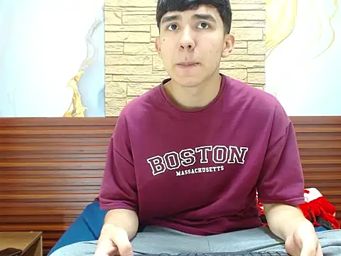 massimoferrera303av online show from 25, 2, 2026