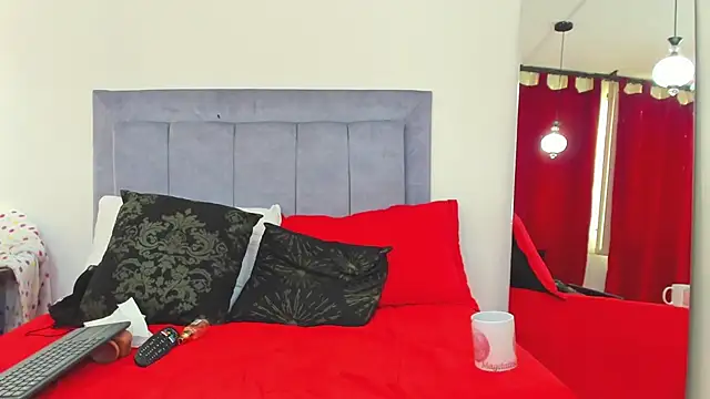 Snapshot of Atenis_thompson chatting on 18, 7, 2026 Atenis thompson online show from 18, 7, 2026