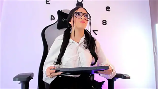 melisa meow  online show from 2, 2, 2026