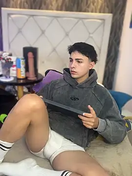 Samu Hott online show from 26, 3, 2026