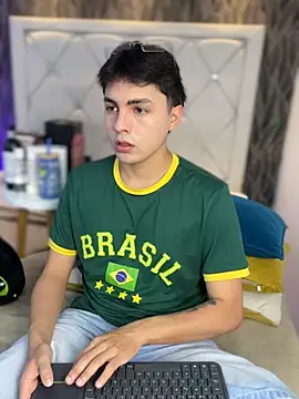 Samu Hott online show from 6, 4, 2026