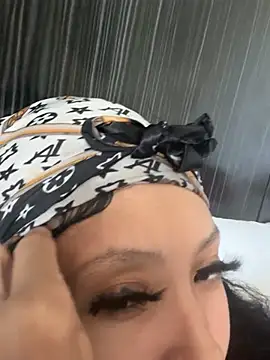 itzstarrbaby online show from 4, 2, 2026