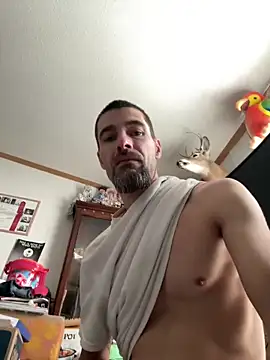 Snapshot of tommattsonn chatting on 27, 4, 2026 tommattsonn online show from 27, 4, 2026