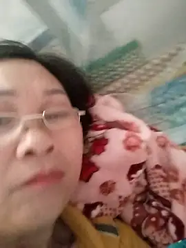 miko nyan2006 online show from 19, 4, 2026