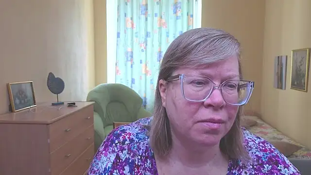 Emma Eclipsee online show from 10, 2, 2026