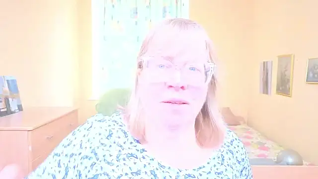 Emma Eclipsee online show from 25, 2, 2026