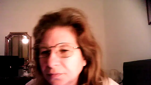 Snapshot of oxavector chatting on 3, 3, 2026 oxavector online show from 3, 3, 2026