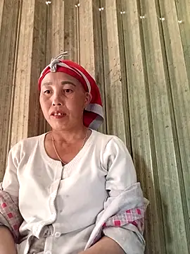 lena-cute online show from 11, 4, 2026