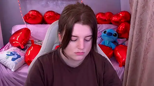 Snapshot of KristiFoxy chatting on 9, 2, 2026 KristiFoxy online show from 9, 2, 2026