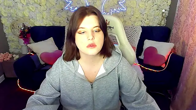 KristiFoxy online show from 24, 3, 2026