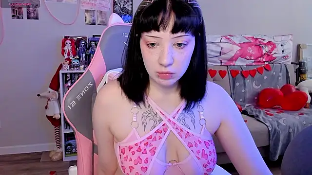 Snapshot of MollysLand chatting on 9, 2, 2026 MollysLand online show from 9, 2, 2026