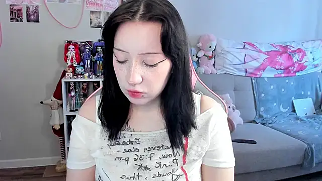 Snapshot of MollysLand chatting on 1, 4, 2026 MollysLand online show from 1, 4, 2026