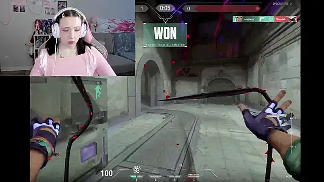 Snapshot of MollysLand chatting on 15, 4, 2026 MollysLand online show from 15, 4, 2026