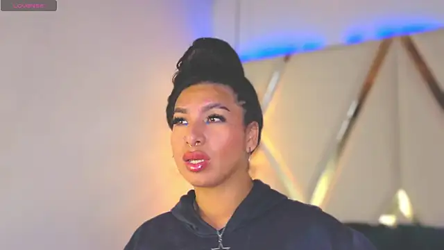 MeelFox online show from 5, 3, 2026