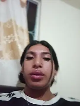 Snapshot of MeelFox chatting on 7, 6, 2026 MeelFox online show from 7, 6, 2026