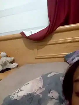 Snapshot of loveofpetitegirls34 chatting on 14, 2, 2026 loveofpetitegirls34 online show from 14, 2, 2026