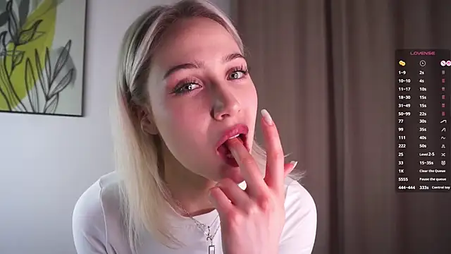 Snapshot of Nianelo chatting on 14, 2, 2026 Nianelo online show from 14, 2, 2026