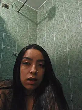 Snapshot of nina_glow chatting on 1, 3, 2026 nina glow online show from 1, 3, 2026