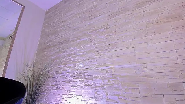 Snapshot of Ivorym00n chatting on 6, 4, 2026 Ivorym00n online show from 6, 4, 2026