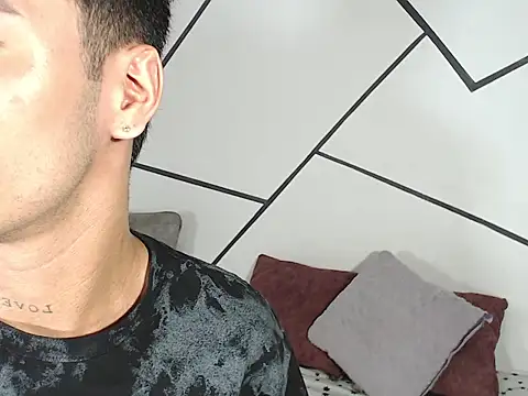 Snapshot of cooper_shiro chatting on 2, 5, 2026 cooper shiro online show from 2, 5, 2026