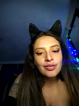 Deimoonblack26 online show from 4, 2, 2026