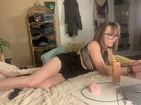 Snapshot of BrookiesLife chatting on 21, 4, 2026 BrookiesLife online show from 21, 4, 2026
