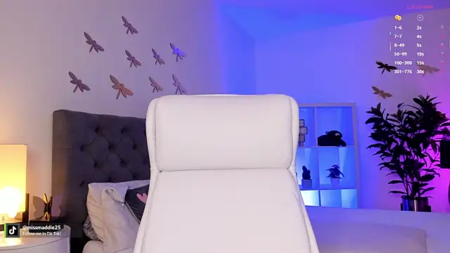 missvancouver online show from 20, 5, 2026