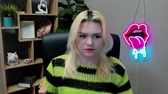 SweetLilyxo online show from 17, 3, 2026