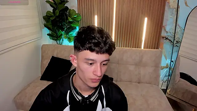 Snapshot of Patrick_Howland_ chatting on 4, 2, 2026 Patrick Howland online show from 4, 2, 2026