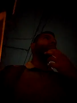 Snapshot of thom_1 chatting on 13, 6, 2026 thom 1 online show from 13, 6, 2026