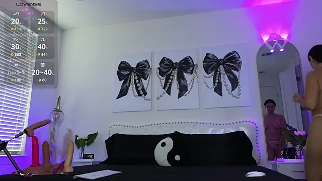 Snapshot of ViolettBaby chatting on 8, 7, 2026 ViolettBaby online show from 8, 7, 2026