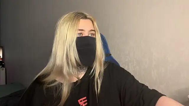 UnaXyling online show from 17, 2, 2026