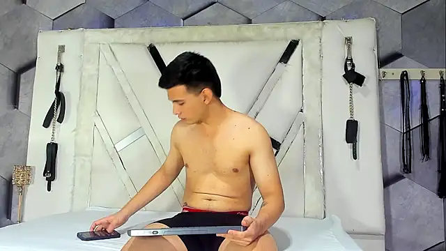 Snapshot of GoldenBoyM chatting on 18, 2, 2026 GoldenBoyM online show from 18, 2, 2026